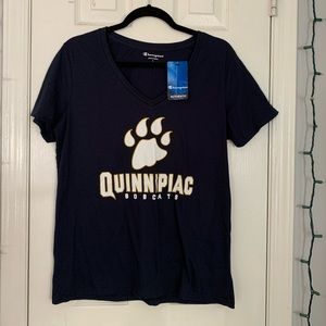 NWT never worn quinnipiac tshirt